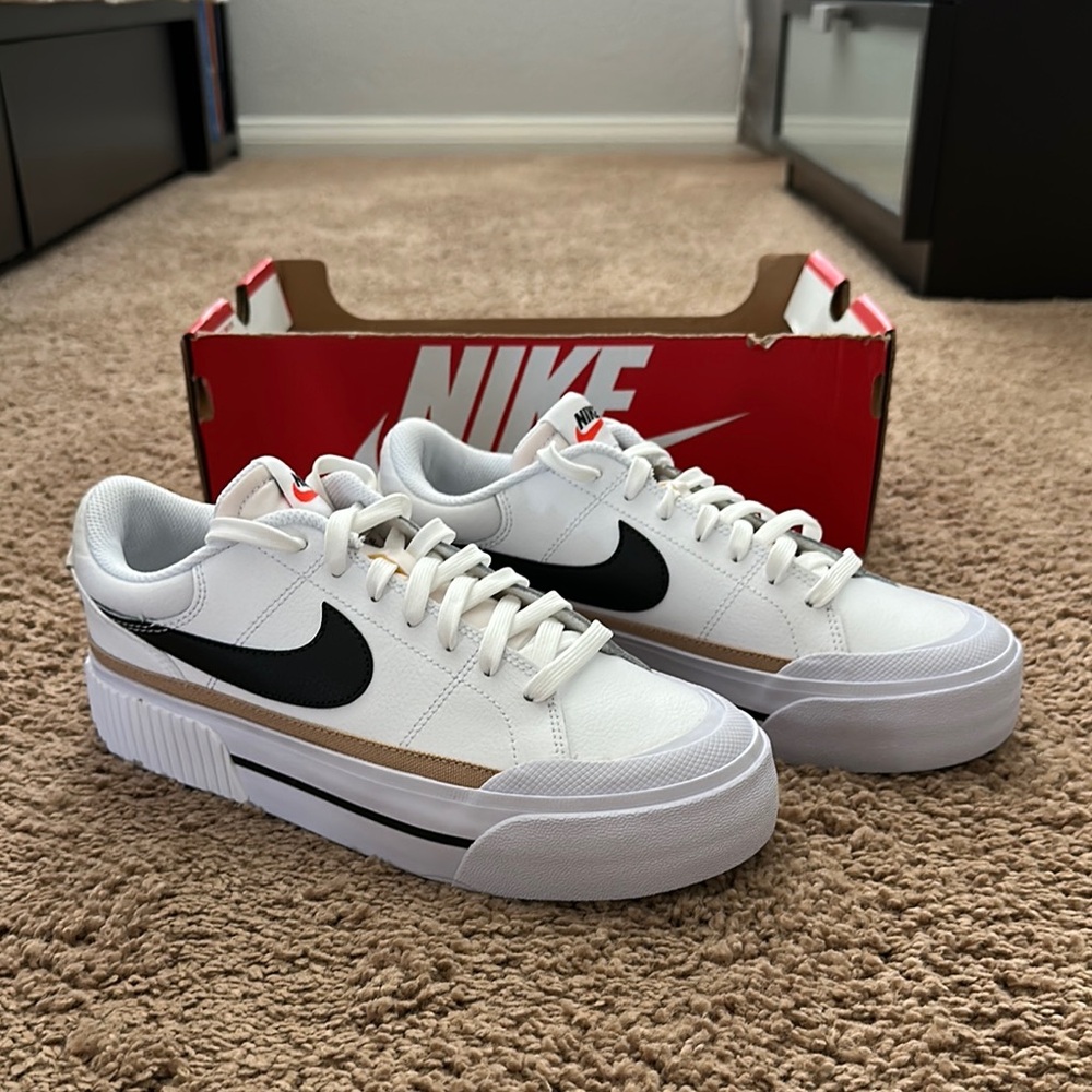 Nike Court Legacy lift *New*